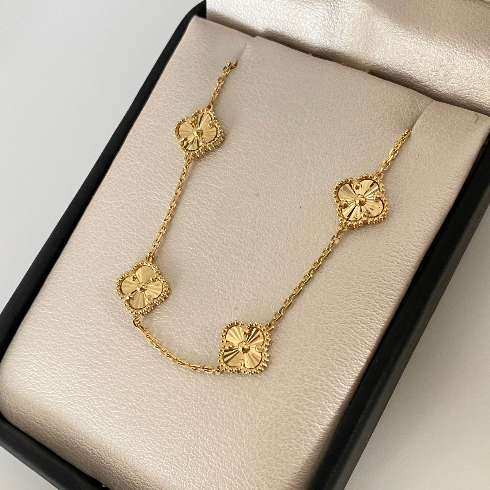 Pulso It trebol diamantado graduable Oro amarillo 18k +4 / 5,2 Gr / 10 mm / 17 Cm